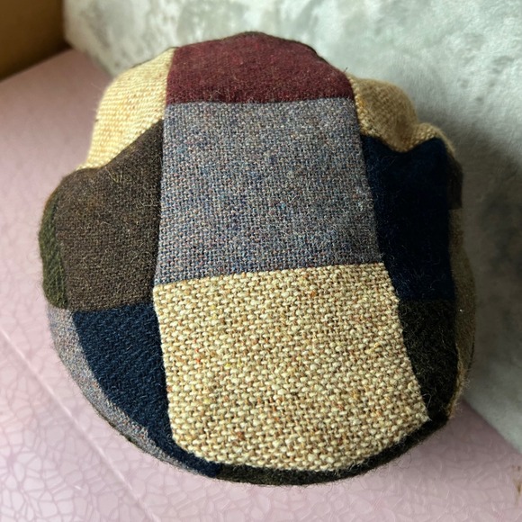 Hats of Ireland Donegal Tweed Patchwork Flat Cap Made in Ireland 100 Pure Wool - Picture 2 of 6